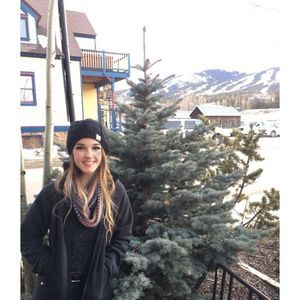 Meet your Posher, Olivia